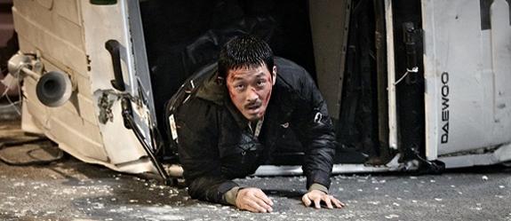 sitges-2011-el-thriller-se-escribe-con-tinta-roja-y-espesa