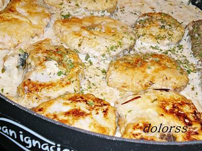 Merluza en cazuela con salsa de puerros