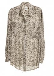 Descubrimos a Olivia Palermo de compras en el outlet más famoso de Nueva York, Century 21