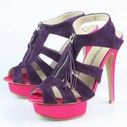 Descubrimos a Olivia Palermo de compras en el outlet más famoso de Nueva York, Century 21