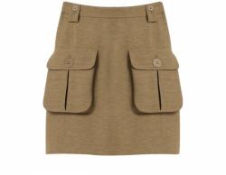 Descubrimos a Olivia Palermo de compras en el outlet más famoso de Nueva York, Century 21