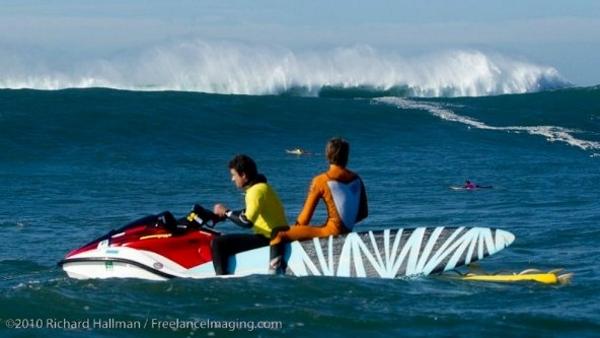 Nelscott Reef Big Wave Classic 2011