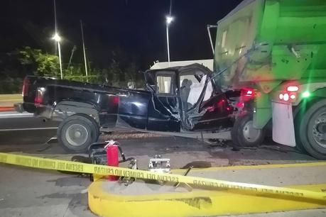 Fallece padre e hijo al chocar contra un tráiler en la carretera Valles –Rayón