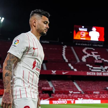 Jesús Manuel Tecatito Corona nuevo jugador del Sevilla FC