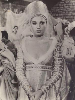 CINTURÓN DE CASTIDAD, EL (LA CINTURA DI CASTITÁ) (Italia, 1967) Comedia