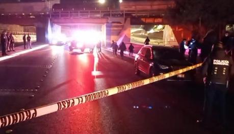 Hombre es atropellado bajo el puente Pemex