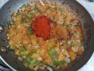 ARROZ CON PULPO Y LANGOSTINOS EN PAELLERA