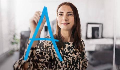 CaixaBank abre convocatoria “Premio a Mujer Profesional Autónoma”