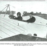 1914:los hermanos Juan y Fernando Pombo antes de emprender vuelo