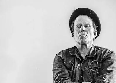 22/365 Tom Waits