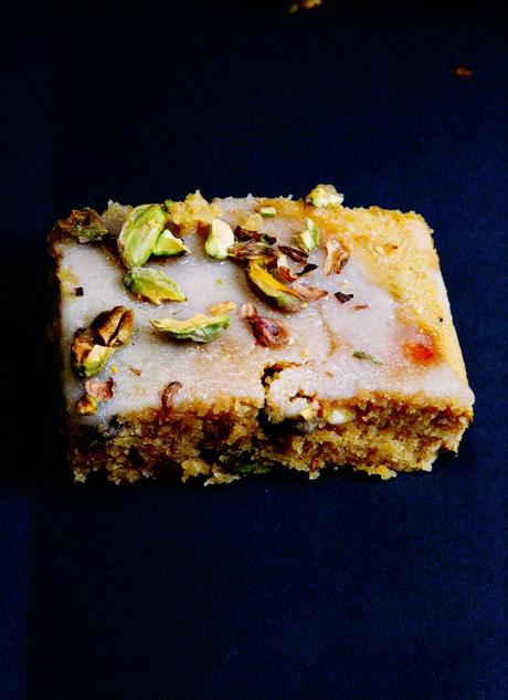BLONDIE DE PISTACHOS BLONDIE DE PISTACHOS