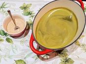 Sopa espinacas, cilantro lima salsa sésamo