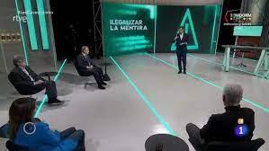 Javier Ruiz  presentó en TVE “Las claves del siglo XXI”, un polémico estreno del programa.