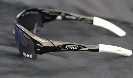 Modelo de gafas Ekoi