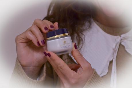 ROYAL VELVET. FIRMING DAY CREAM SPF15. ROYAL VELVET. FIRMING DAY CREAM SPF15.