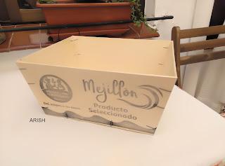 PINTANDO CAJAS DE MEJILLONES