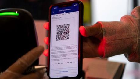 Generalitat suspendió la presentación de pasaporte Covid