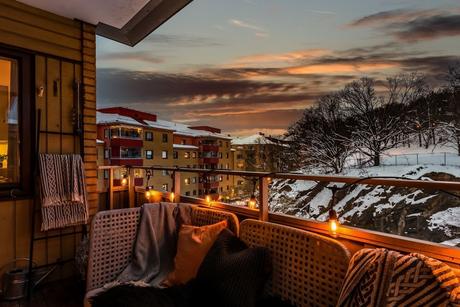 delikatissen scandinavian style scandinavian kitchen scandi kitchen scandi elegant style light blue scandinavian kitchen eames chair design chairs cocina sueca cocina nórdica cocina moderna cocina minimalista cocina minimal cocina escandinava cocina azul  