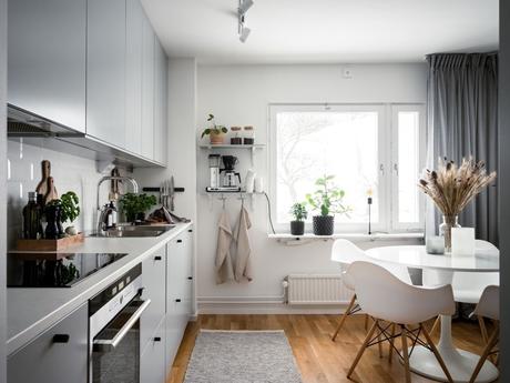 delikatissen scandinavian style scandinavian kitchen scandi kitchen scandi elegant style light blue scandinavian kitchen eames chair design chairs cocina sueca cocina nórdica cocina moderna cocina minimalista cocina minimal cocina escandinava cocina azul  