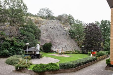 delikatissen scandinavian style scandinavian kitchen scandi kitchen scandi elegant style light blue scandinavian kitchen eames chair design chairs cocina sueca cocina nórdica cocina moderna cocina minimalista cocina minimal cocina escandinava cocina azul  