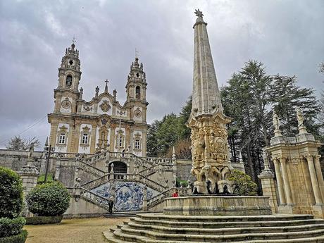 Patio do reis en el santuario de Lamego, Portugal