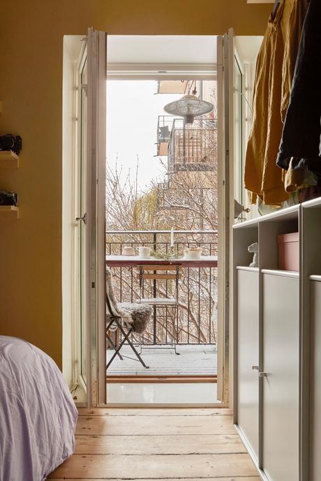 delikatissen scandinavian interiors scandinavian decor scandi apartment mid-century modern decor mid century modern furniture estilo mid-century modern diseño nórdico diseño moderno diseño escandinavo diseño danés design furniture decoración mid century modern apartamento sueco nórdico apartamento de diseño  