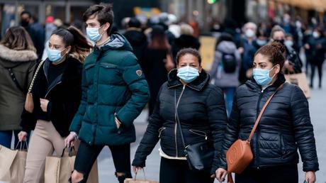 Europa: España eliminará el uso obligatorio de mascarilla al aire libre