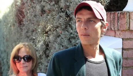 Tras dos meses luchando por su vida sale del hospital hijo de Camilo Sesto