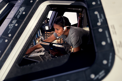 Moonfall; Emmerich sigue a lo suyo Moonfall; Emmerich sigue a lo suyo