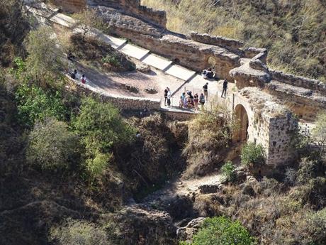 De ronda por Ronda, la ciudad malagueña partida por un tajo de 100 metros