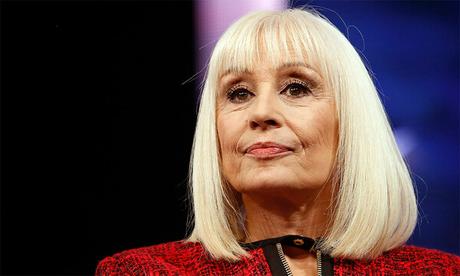 Musical de Raffaella Carrà comienza su andadura en el Festival de Sanremo