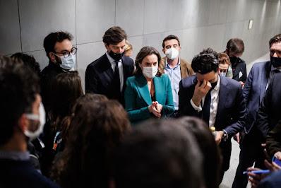 “La reforma laboral” aprobaba en el Congreso, en una tarde de locos. “La reforma laboral” aprobaba en el Congreso, en una tarde de locos.