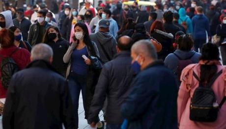 Chile registra nuevo récord de casos activos de Covid-19 con 140 mil 307