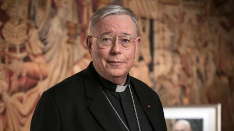 Cardenal Jean-Claude Hollerich solicita que se revise la “doctrina católica sobre los homosexuales”