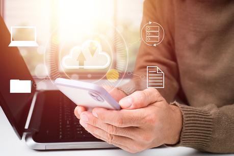 Top 6 herramientas Cloud útiles para mejorar los procesos de tu negocio en 2022 Usando software en la Nube