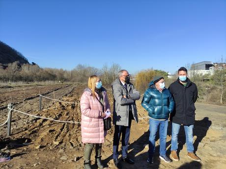Ponferrada avanza en la ejecución de huertos urbanos en la ribera del río Sil 1