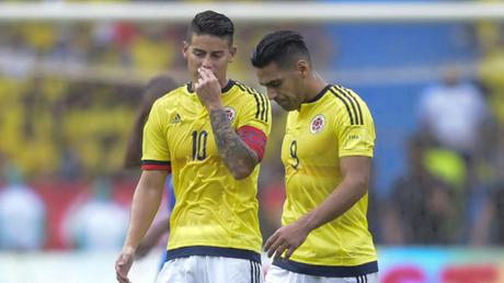 Aseguran que James y Falcao se habrían enfrentado en el camerino tras derrota de Colombia ante Perú