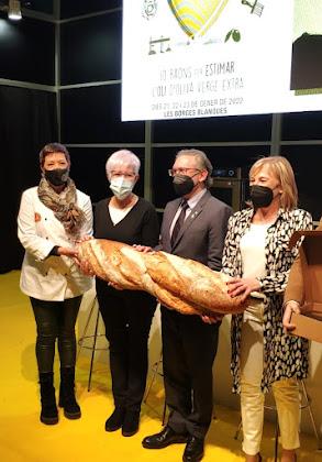 Embajadora en la fira del oli de les Borges Blanques 2022. Gominolas de Aceite (AOVE)
