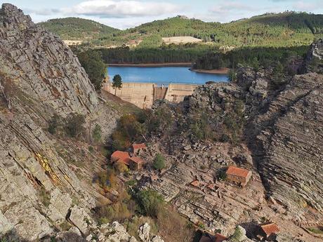 5 pueblos con encanto en Portugal que quizás no conozcas ruta fósiles Penha García, Portugal