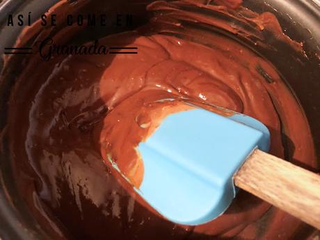 Tronco de tiramisú sin gluten y sin horno