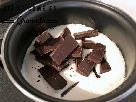 Tronco de tiramisú sin gluten y sin horno