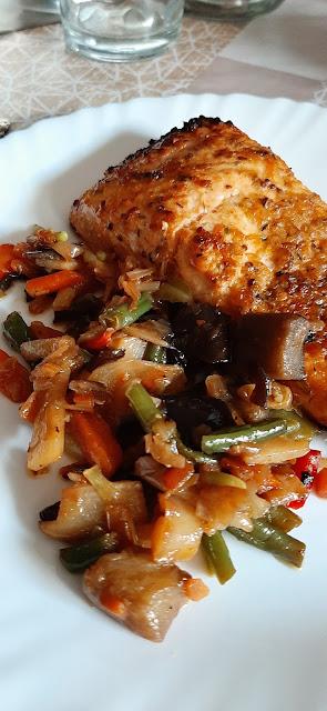 SALMÓN AL HORNO AL AROMA DE CÍTRICOS