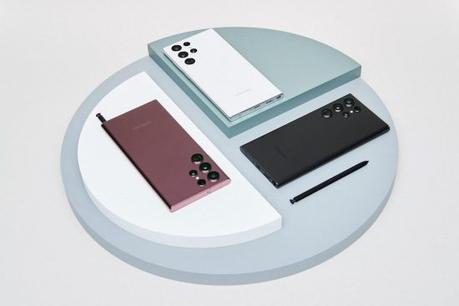 Samsung Galaxy S22 Ultra disfrazado de Note