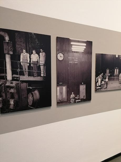 CRÓNICA DE LA VISITA A LA EXPOSICIÓN POÉTICAS DE LO REAL. ESCENOGRAFÍA DE VANGUARDIA ALEMANA 1989-2019