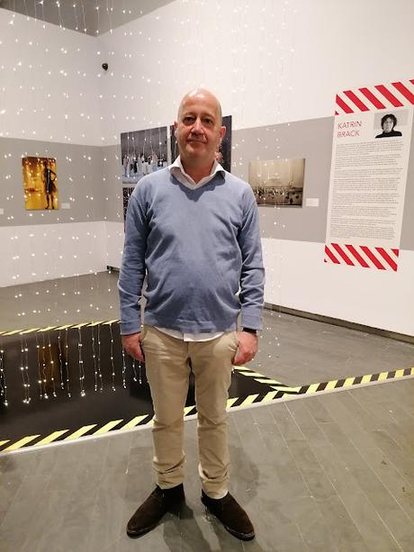 CRÓNICA DE LA VISITA A LA EXPOSICIÓN POÉTICAS DE LO REAL. ESCENOGRAFÍA DE VANGUARDIA ALEMANA 1989-2019