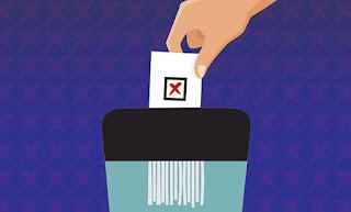 EL OCASO DE LA DEMOCRACIA (2020), DE ANNE APPLEBAUM. LA SEDUCCIÓN DEL AUTORITARISMO.