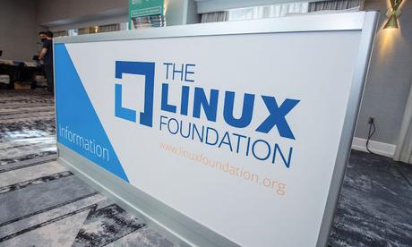 The Linux Foundation y UPV publican en edX el curso de Introducción a Linux en castellano