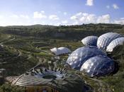 Eden project, selva tropical construída antigua cantera inglesa como centro educativo turístico