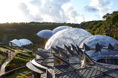 Eden project, una selva tropical construída en una antigua cantera inglesa como centro educativo y turístico 243006976_10157776600446853_3881362313573951273_n