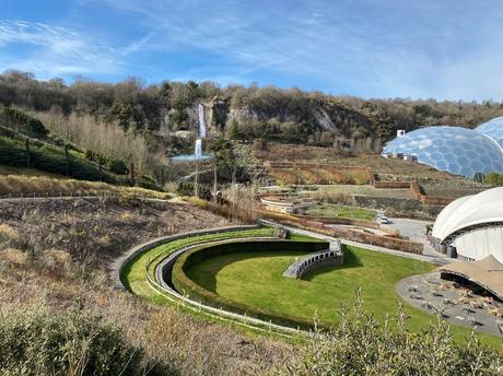 Eden project, una selva tropical construída en una antigua cantera inglesa como centro educativo y turístico 186115501_10157520607466853_6150380103122690545_n
